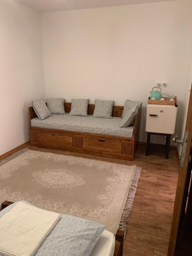 Szazesztendos Reveszhaz Apartman Szigetmonostor Zewnętrze zdjęcie