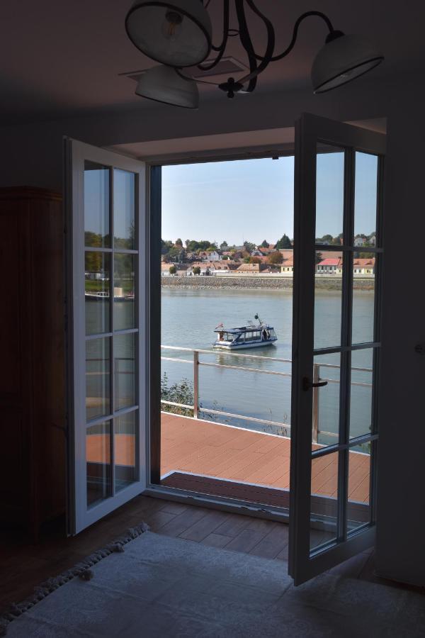 Szazesztendos Reveszhaz Apartman Szigetmonostor Zewnętrze zdjęcie